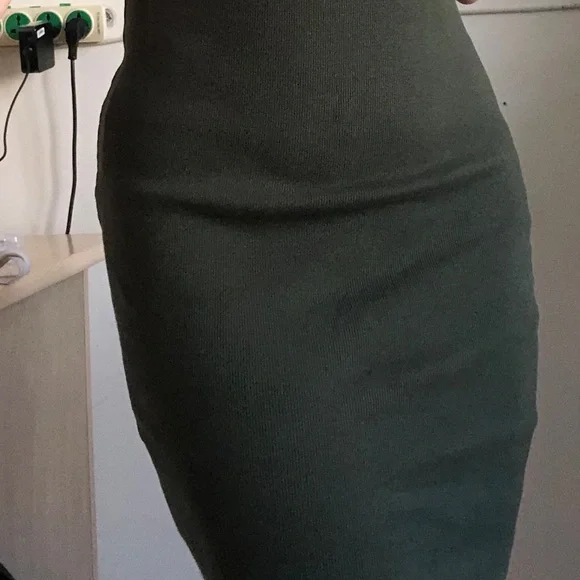 Zara Olive Green Ribbed Bodycon Dress - Picture 4 of 7